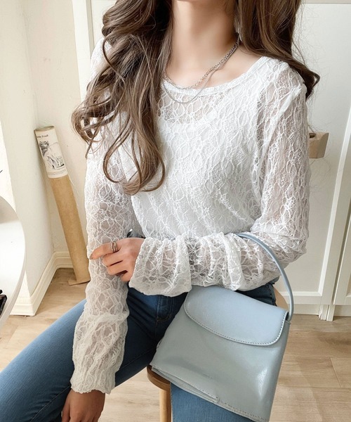 classicalelf(クラシカルエルフ)の「大人の上品映えレースアイテム。袖ギャザーレーストップス(長袖)(Tシャツ/カットソー・レディース・オフホワイト/チャコール/ブラック・SMALL/X-LARGE/LARGE/MEDIUM)」の6枚目の写真