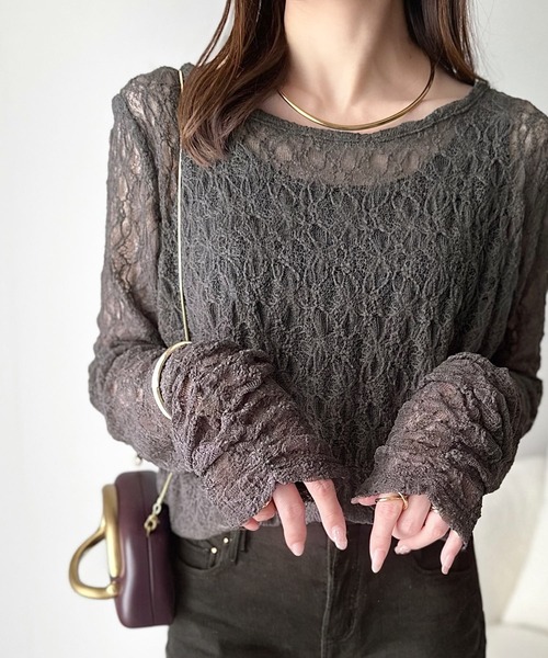 classicalelf(クラシカルエルフ)の「大人の上品映えレースアイテム。袖ギャザーレーストップス(長袖)(Tシャツ/カットソー・レディース・オフホワイト/チャコール/ブラック・SMALL/X-LARGE/LARGE/MEDIUM)」の14枚目の写真