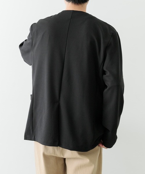 ITEMS URBANRESEARCH(アイテムズ アーバンリサーチ)の「梨地ジャガードノーラペルジャケット(その他アウター・メンズ・ブラック/グレー・MEDIUM/LARGE)」の5枚目の写真