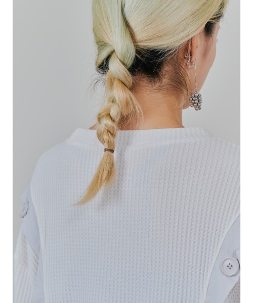 DOLLUPOOPS（ドールアップウップス）の「ショルダーオープンワッフルニットライクトップス（Tシャツ/カットソー・レディース・チャコール/ブルー/オフホワイト・38）」の19枚目の写真