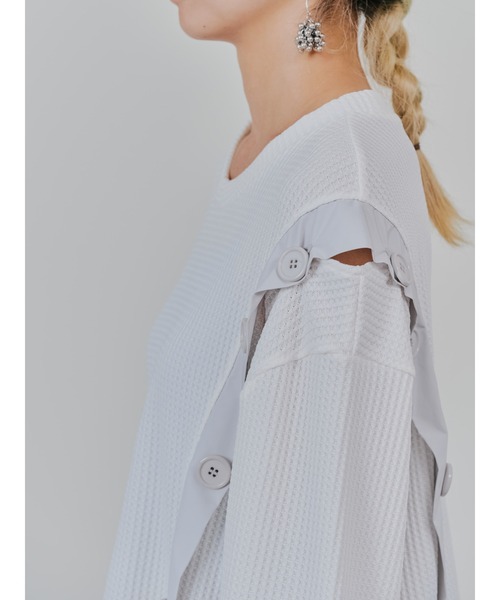 DOLLUPOOPS（ドールアップウップス）の「ショルダーオープンワッフルニットライクトップス（Tシャツ/カットソー・レディース・チャコール/ブルー/オフホワイト・38）」の20枚目の写真