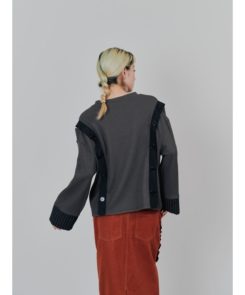 DOLLUPOOPS（ドールアップウップス）の「ショルダーオープンワッフルニットライクトップス（Tシャツ/カットソー・レディース・チャコール/ブルー/オフホワイト・38）」の9枚目の写真