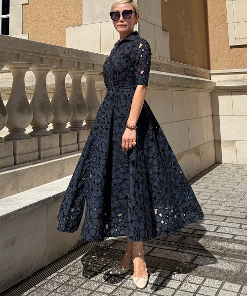 ⭐︎希少ロイヤルブルー　ジェンヌ完売品⭐︎JENNE 総刺繍ラグジュアリーワンピース ⭐︎希少ロイヤルブルー ジェンヌ完売品⭐︎JENNE 総刺繍