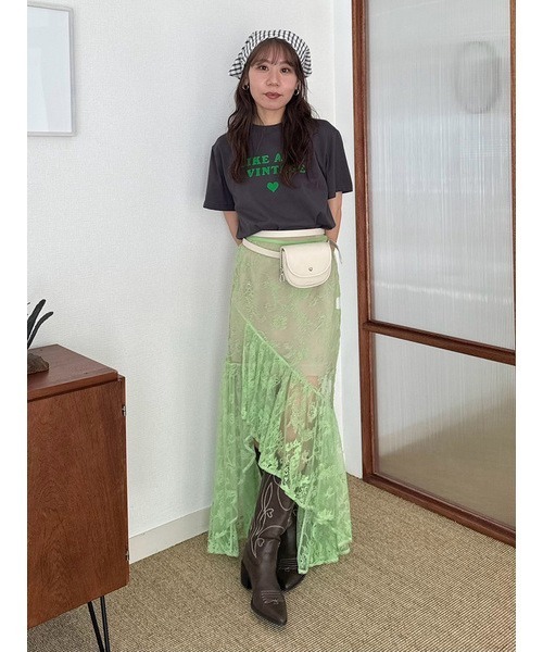 LILY BROWN(リリーブラウン)の「“LIKE A VINTAGE”Tシャツ(Tシャツ/カットソー・レディース・ホワイト/チャコールグレー/ブルー/レッド・FREE)」の7枚目の写真