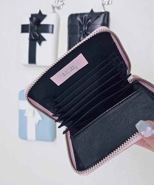 lilLilly(リルリリー)の「プレゼントボックスレザーウォレット(財布・レディース・ブラック/ブルー/ホワイト・FREE)」の6枚目の写真