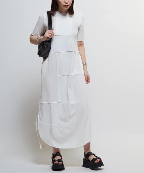 CONVERSE TOKYO(コンバーストウキョウ)の「【HL】PATCHWORK RIB DRESS(ワンピース・レディース・ホワイト/キャメル/ブラック/ブルー・FREE)」の2枚目の写真