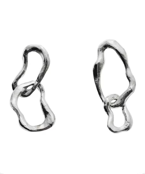 RUMCHE(ラムシェ)の「Bumpy Pierced Earrings / バンピーピアス(ピアス(両耳用)・レディース・シルバー/ゴールド・FREE)」の2枚目の写真