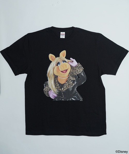Disney（ディズニー）の「The Muppet / Tee / Miss Piggy（Tシャツ/カットソー・メンズ・ブラック/ホワイト・SHORT/X-LARGE/LARGE/MEDIUM）」の3枚目の写真