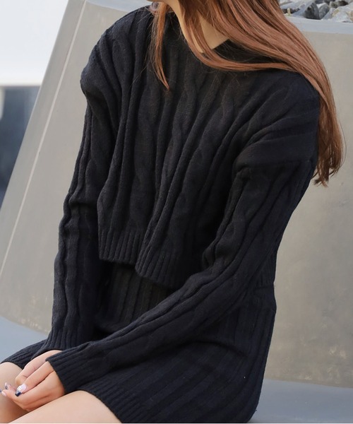 ROOPTOKYO（ループトウキョウ）の「ショート丈ケーブルニット＋ミニスカート 冬服（ニット/セーター・レディース・ホワイト/ブラック/グレー・FREE）」の2枚目の写真