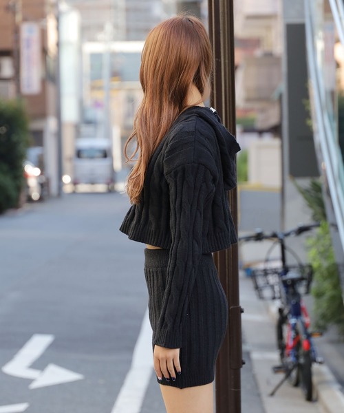 ROOPTOKYO（ループトウキョウ）の「ショート丈ケーブルニット＋ミニスカート 冬服（ニット/セーター・レディース・ホワイト/ブラック/グレー・FREE）」の17枚目の写真
