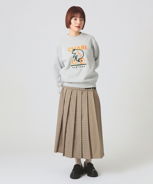 CHARI&CO（チャリアンドコー）の「【別注】CHARI&CO / TO BEAR MOUNTAIN CREWNECK SWEAT（スウェット・レディース・ブラック/グレー・ONE SIZE）」の3枚目の写真