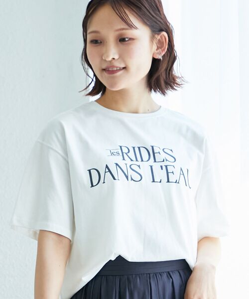 le.coeur blanc（ルクールブラン）の「《手洗い可能》RIDES DANS L'EAUロゴTシャツ（Tシャツ/カットソー・レディース・オフホワイト/ブラウン/ライトグリーン/ダークグレー・38）」の2枚目の写真