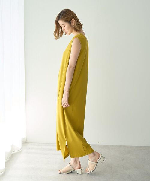 YECCA VECCA（イェッカヴェッカ）の「2wayノースリーブカットワンピース（ワンピース・レディース・チャコールグレー/ブラック/イエロー・FREE）」の10枚目の写真