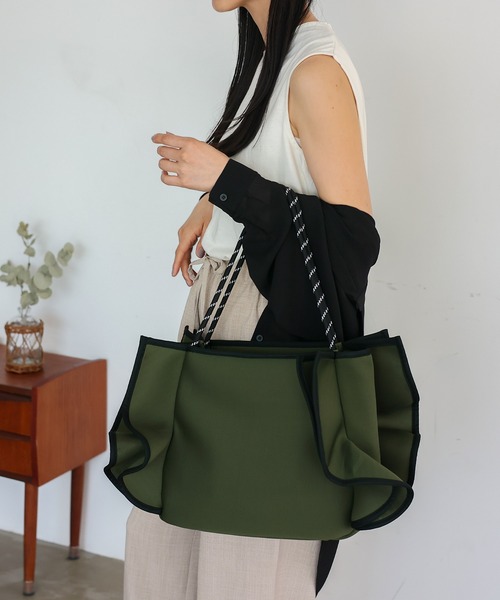 フリルBIGトートバッグ