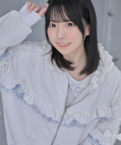 ililil/イルイルイル』【生クリームフリルのバブみ全開2wayパーカー