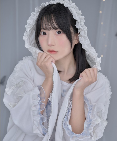 ililil/イルイルイル』【生クリームフリルのバブみ全開2wayパーカー