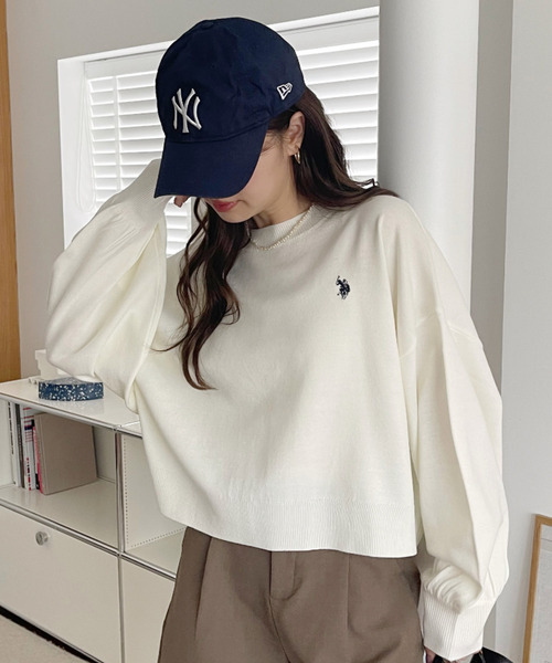 U.S. POLO ASSN.(ユーエスポロアッスン)の「【Ada.別注 U.S. POLO ASSN】ボリュームスリーブ クロップド ベーシック ニット(ニット/セーター・レディース・ネイビー/アイボリー/カーキ・M)」の4枚目の写真