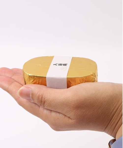 BACKYARD FAMILY（バックヤードファミリー）の「小判型バスボム入浴両6個入り（入浴剤・バスケア・レディース・ゴールド・6号）」の2枚目の写真