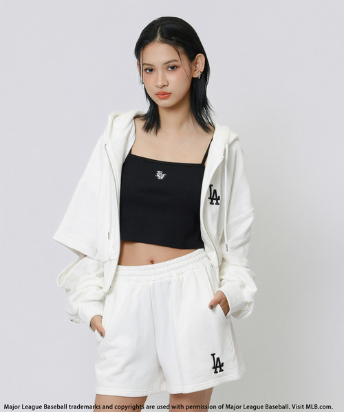 【MLB】ZIPロゴフーディーセットアップ ホワイト 専用出品 BACK TO THE FIELD ワンピース 「MLB」ZIPロゴフーディー