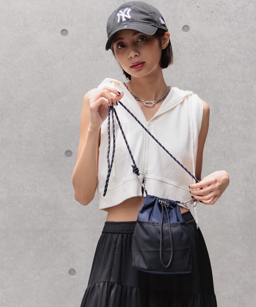 PAGEBOY（ページボーイ）の「カラビナナイロンキンチャク（ショルダーバッグ・レディース・ネイビー/レッド系その他/ブラック・FREE）」の12枚目の写真