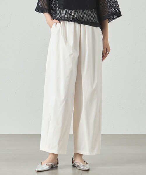 CAST:（キャストコロン）の「【はっ水機能】ギャザーフォルムパンツ（その他パンツ・レディース・グリーン系その他7/オフホワイト/ブラック・S/M）」の2枚目の写真