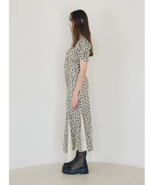 COEL（コエル）の「小花柄ジャガードイレヘムスカート（スカート・レディース・ブラック/ベージュ・38/36）」の6枚目の写真