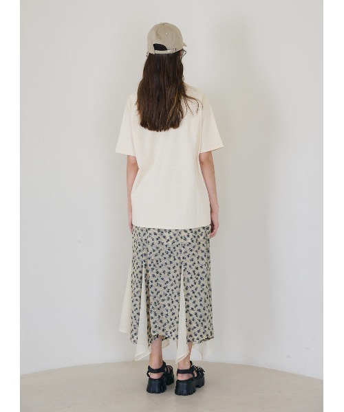 COEL（コエル）の「小花柄ジャガードイレヘムスカート（スカート・レディース・ブラック/ベージュ・38/36）」の10枚目の写真