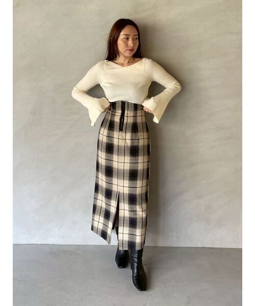 LAGUNAMOON（ラグナムーン）の「ロービングチェックナロースカート（スカート・レディース・ベージュ/ブラウン・SMALL/MEDIUM）」の22枚目の写真