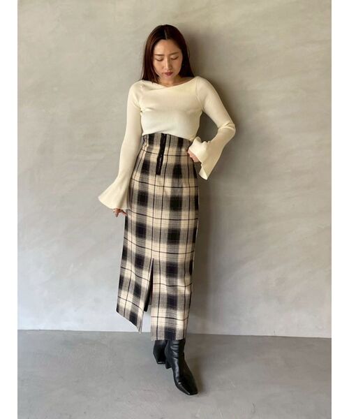 LAGUNAMOON（ラグナムーン）の「ロービングチェックナロースカート（スカート・レディース・ベージュ/ブラウン・SMALL/MEDIUM）」の21枚目の写真