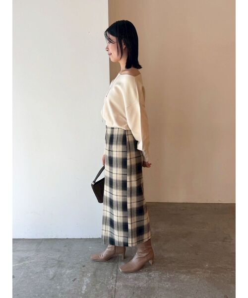 LAGUNAMOON（ラグナムーン）の「ロービングチェックナロースカート（スカート・レディース・ベージュ/ブラウン・SMALL/MEDIUM）」の16枚目の写真