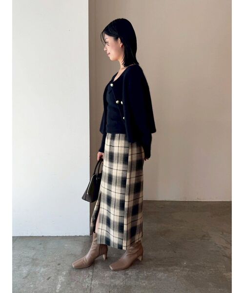 LAGUNAMOON（ラグナムーン）の「ロービングチェックナロースカート（スカート・レディース・ベージュ/ブラウン・SMALL/MEDIUM）」の12枚目の写真