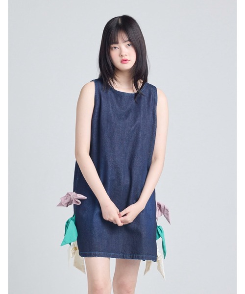 Little sunny bite（リトルサニーバイト）の「denim ribbon mini dress（ワンピース・レディース・インディゴブルー/ブルー・MEDIUM/SMALL）」の2枚目の写真