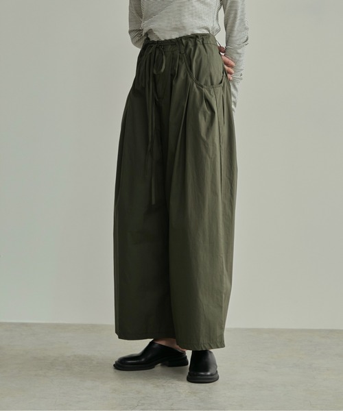 LOSCa(ロスカ)の「ドローストリングタックポケットイージーパンツ(その他パンツ・レディース・カーキ/ブラック・M/S)」の8枚目の写真