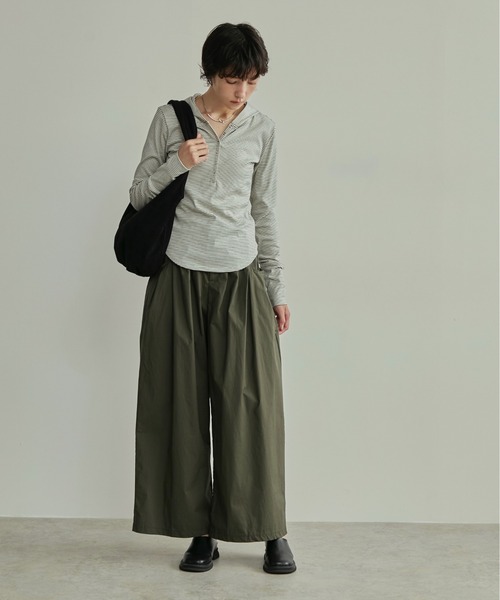 LOSCa(ロスカ)の「ドローストリングタックポケットイージーパンツ(その他パンツ・レディース・カーキ/ブラック・M/S)」の11枚目の写真