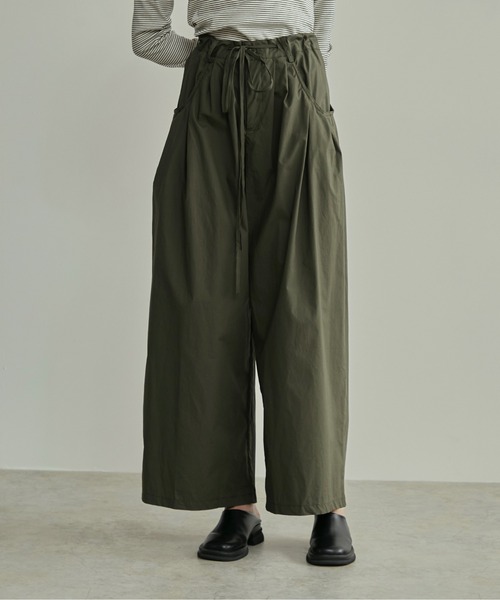 LOSCa(ロスカ)の「ドローストリングタックポケットイージーパンツ(その他パンツ・レディース・カーキ/ブラック・M/S)」の7枚目の写真