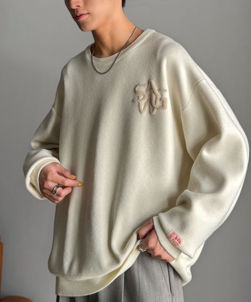Java(ジャバ)の「《JaVaジャバコラボ》立体編みで飾る個性。サガラ刺繍風ロゴオーバーサイズニット(ニット/セーター・メンズ・ブラウン/チャコール/アイボリー・X-LARGE/MEDIUM/LARGE)」の5枚目の写真