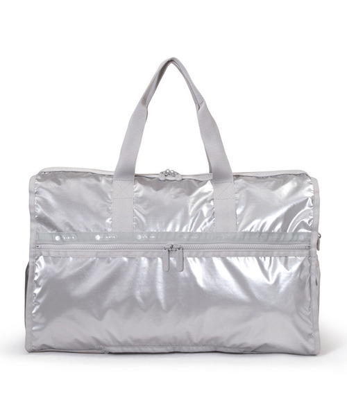 LeSportsac（レスポートサック）の「DELUXE LG WEEKENDER フロストシルバーシャイン（ボストンバッグ・レディース・シルバー・FREE）」の8枚目の写真