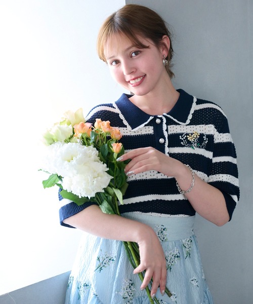 Chesty(チェスティー)の「クロシェニットポロ(ポロシャツ・レディース・オフホワイト/ネイビー・FREE)」の7枚目の写真