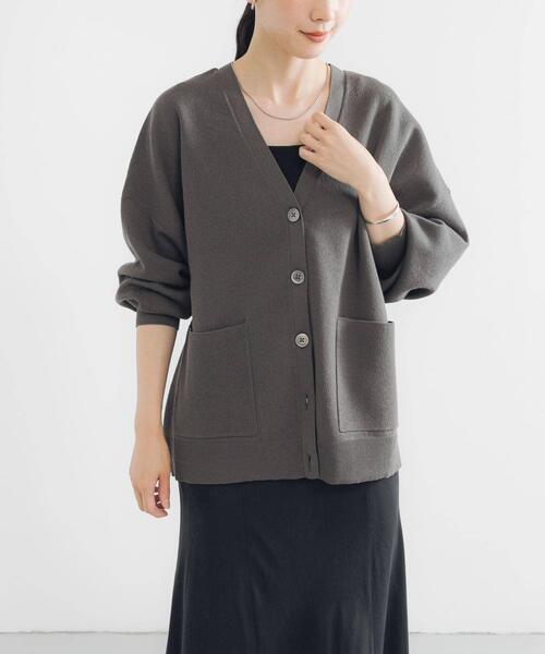 URBAN RESEARCH（アーバンリサーチ）の「Vネックルーズカーディガン（カーディガン/ボレロ・レディース・チャコールグレー/ベージュ/グリーン系その他・FREE）」の3枚目の写真