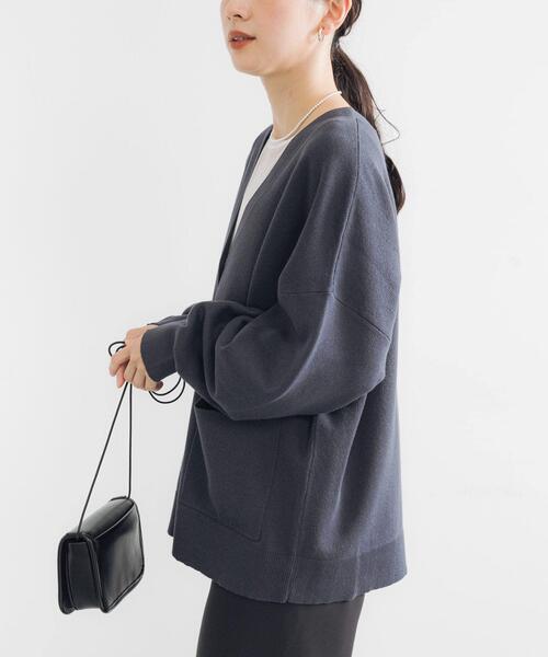 URBAN RESEARCH（アーバンリサーチ）の「Vネックルーズカーディガン（カーディガン/ボレロ・レディース・チャコールグレー/ベージュ/グリーン系その他・FREE）」の20枚目の写真