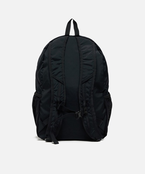 AIGLE（エーグル）の「撥水 パッカブルバックパック 20L（バックパック/リュック・レディース・ブルーグレー/アイボリー/ブラック・FREE）」の7枚目の写真