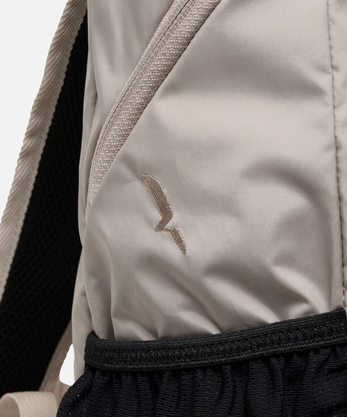 AIGLE（エーグル）の「撥水 パッカブルバックパック 20L（バックパック/リュック・レディース・ブルーグレー/アイボリー/ブラック・FREE）」の22枚目の写真