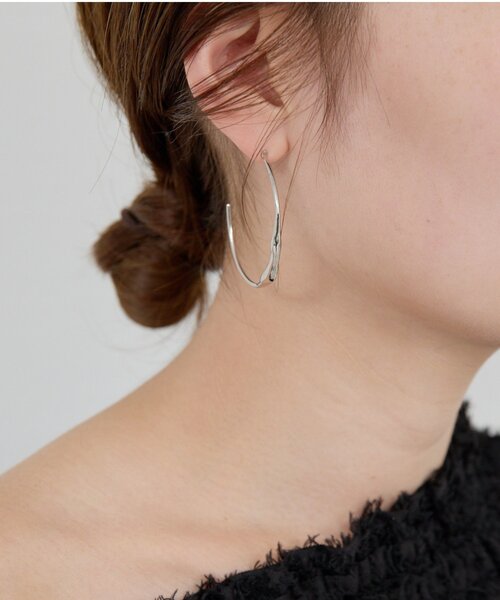 GALLARDAGALANTE（ガリャルダガランテ）の「ニュアンスフープピアス（ピアス（両耳用）・レディース・ゴールド/シルバー・FREE）」の4枚目の写真