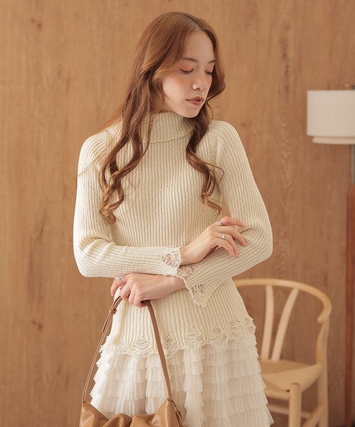 SUWDEE(スーディー)の「2way crush knit pullover(ニット/セーター・レディース・ブラック/アイボリー/グレー/ホワイト/ブラウン・FREE)」の15枚目の写真
