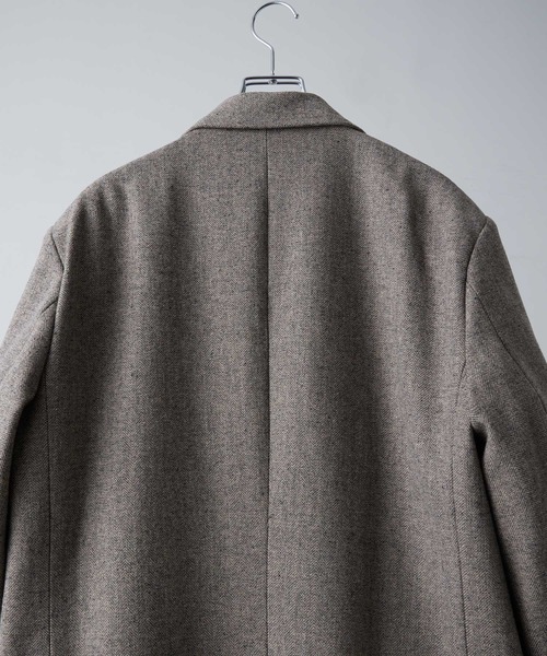 CLEL（クレイル）の「【CLEL】Wool Blend Herringbone Tweed Coat / ウールブレンド ヘリンボーンツイードコート【セットアップ対応】（チェスターコート・メンズ・ブラック系/グレー系/ベージュ系・XS/S/M/L）」の16枚目の写真