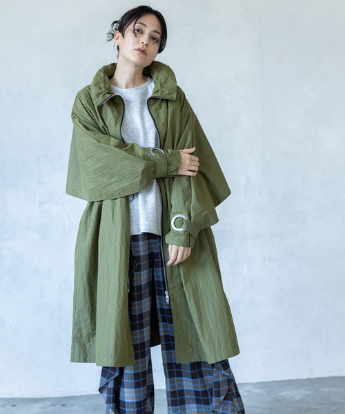 OSMOSIS（オズモーシス）の「バックフレアーライトコート（その他アウター・レディース・カーキ/ブラック/ベージュ・ONE SIZE）」の3枚目の写真