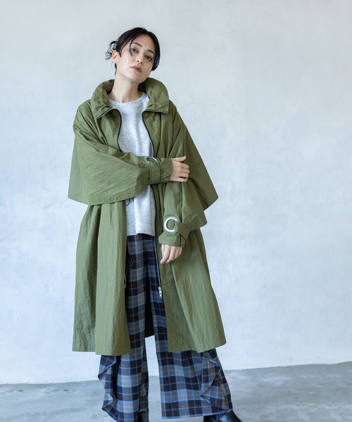 OSMOSIS（オズモーシス）の「バックフレアーライトコート（その他アウター・レディース・カーキ/ブラック/ベージュ・ONE SIZE）」の7枚目の写真