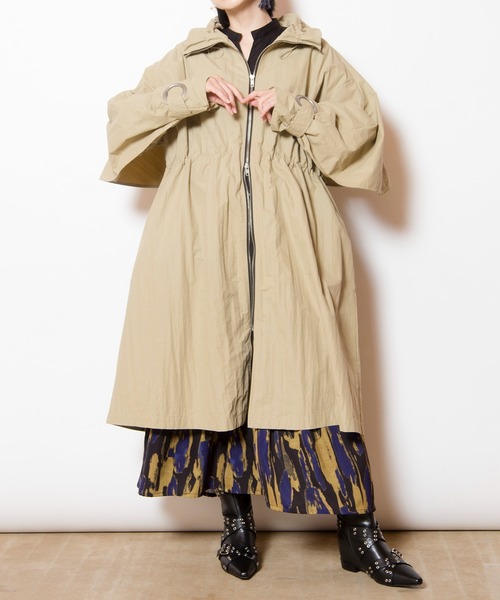 【新品未使用】オズモーシス　バックフレアーライトコート バックフレアーライトコート（その他アウター）｜OSMOSIS