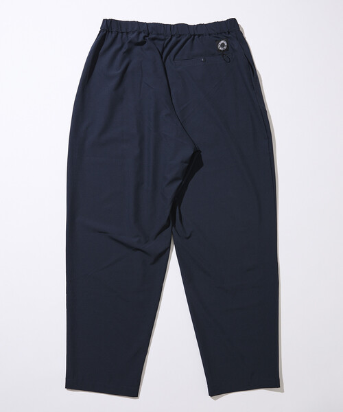 FREAK'S STORE(フリークスストア)の「限定展開 ALL WEATHER ACTIVE WEAR/オールウェザーアクティブウェア リラックスフィット パッカブルセットアップ/クルーネックPO/パンツ(その他トップス・メンズ・ブラック/チャコールグレー/ネイビー/グレイッシュベージュ・SMALL/MEDIUM/LARGE)」の19枚目の写真