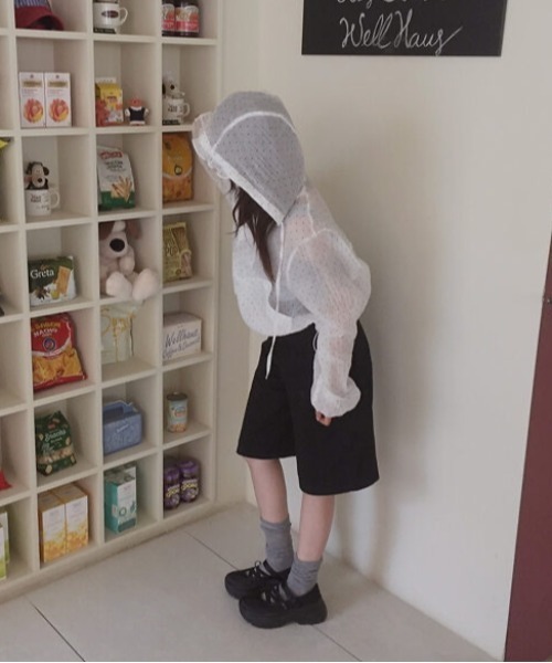 Vipoa(ヴィポア)の「dot zip hoodie(ブルゾン・レディース・ホワイト/ブルー・FREE)」の6枚目の写真